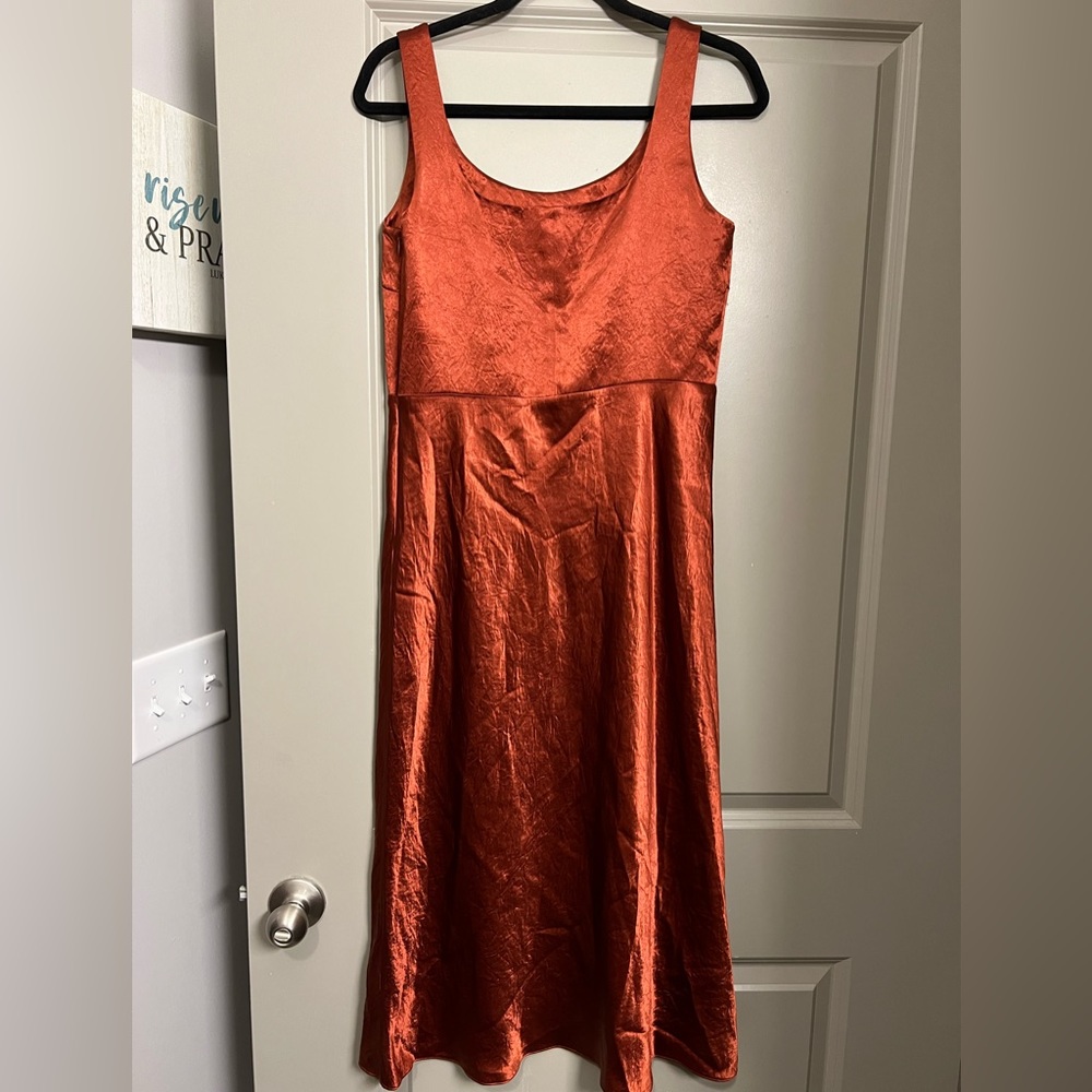 VINCE Fitted Satin Slip Midi Dress in Sangre - Picture 4 of 10